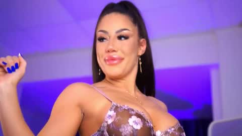 Snapshot of cataleyasyrene chatting on February 9, 8:24 pm Cataleya online show from February 9, 8:24 pm