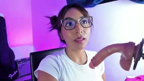 Cata  Monday- Saturday   On line at 0100pm-0700pm online show from March 3, 6:44 pm