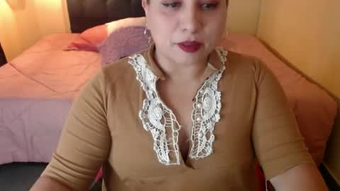 Snapshot of catalinajane1 chatting on June 4, 7:42 pm catalinajane1 online show from June 4, 7:42 pm