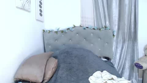 Snapshot of catalinakane chatting on February 19, 10:28 pm Mariacatalinakane online show from February 19, 10:28 pm