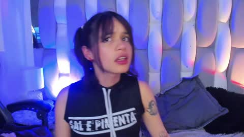 Cat  online show from December 15, 9:20 pm