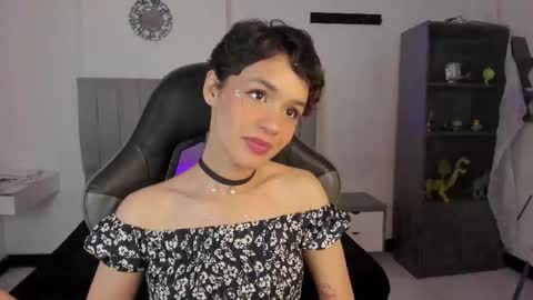 Cat  online show from February 18, 8:25 pm