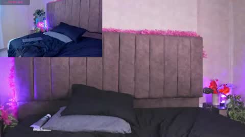 Snapshot of catarsiss_moon chatting on June 29, 11:27 pm Cat online show from June 29, 11:27 pm