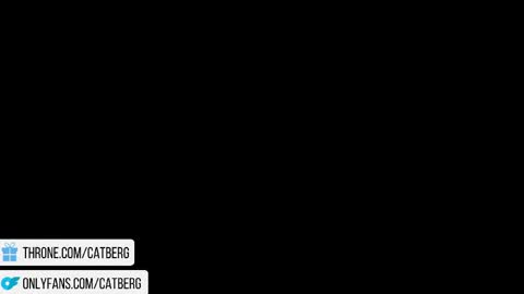Snapshot of catberg chatting on May 15, 2:46 pm Cat Berg online show from May 15, 2:46 pm