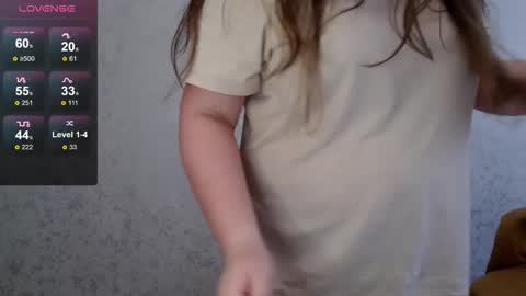 Snapshot of catch_fortune chatting on November 7, 4:12 am Ana online show from November 7, 4:12 am