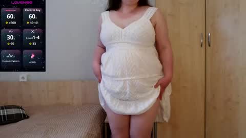 Snapshot of catch_fortune chatting on May 6, 12:43 pm Ana online show from May 6, 12:43 pm