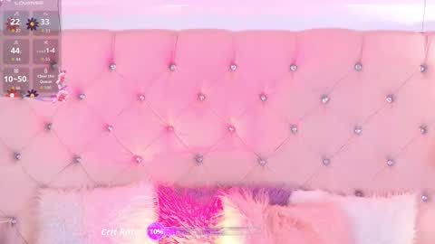 Snapshot of caterinaromano_ chatting on June 6, 7:29 pm CaterinaRomano online show from June 6, 7:29 pm