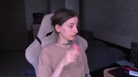 Snapshot of cath_dysphoria_ chatting on June 19, 11:25 am CATH online show from June 19, 11:25 am