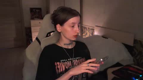 Snapshot of cath_dysphoria_ chatting on July 12, 1:24 pm CATH online show from July 12, 1:24 pm