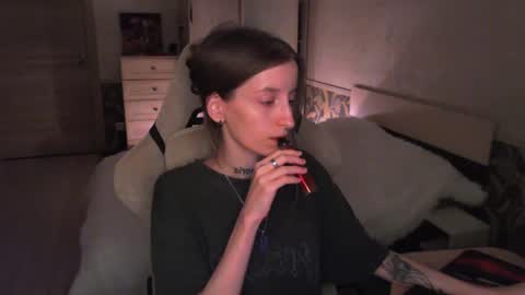 Snapshot of cath_dysphoria_ chatting on July 20, 8:11 pm CATH online show from July 20, 8:11 pm