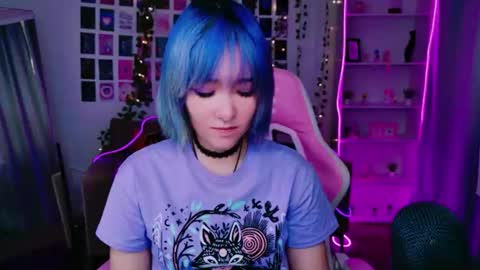 Snapshot of catharinejones chatting on July 13, 7:33 am KettieHi My name is Katie I love drawing and I can play the guitar. And love dancing online show from July 13, 7:33 am