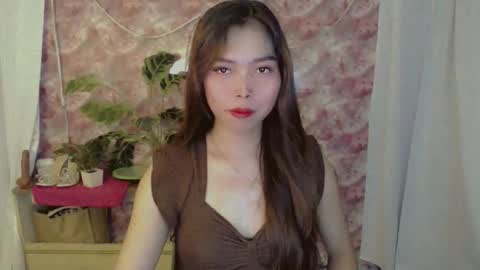 Snapshot of catherine_365 chatting on May 25, 2:50 am catherine_365 online show from May 25, 2:50 am