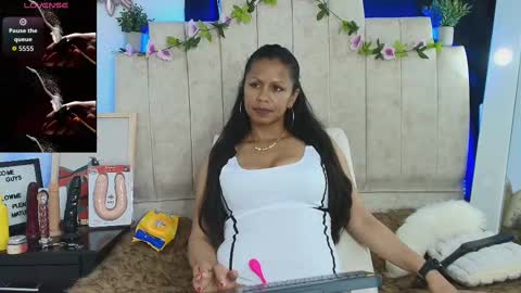 Snapshot of catherine_mature45 chatting on November 19, 7:58 pm Catherine online show from November 19, 7:58 pm
