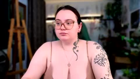 Snapshot of catherineclaire chatting on May 3, 1:39 pm catherineclaire online show from May 3, 1:39 pm