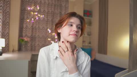 Snapshot of catherinegidden chatting on February 17, 2:35 pm Kate online show from February 17, 2:35 pm