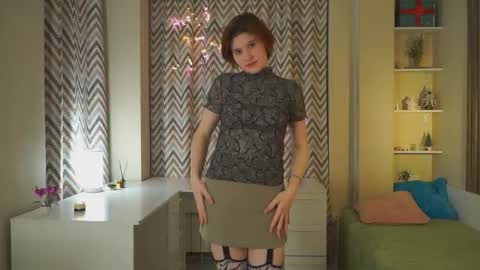 Snapshot of catherinegidden chatting on February 27, 3:45 pm Kate online show from February 27, 3:45 pm