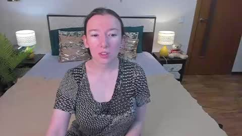 Snapshot of catherinewalls chatting on May 24, 4:39 am Catrin online show from May 24, 4:39 am