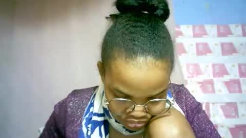 Snapshot of cathyxlisa chatting on April 21, 5:47 am CathyXLisa online show from April 21, 5:47 am