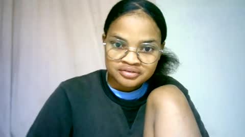 Snapshot of cathyxlisa chatting on June 19, 7:23 am CathyXLisa online show from June 19, 7:23 am