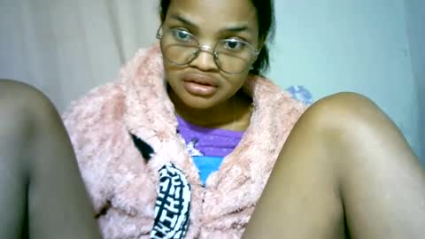 Snapshot of cathyxlisa chatting on June 22, 10:56 am CathyXLisa online show from June 22, 10:56 am