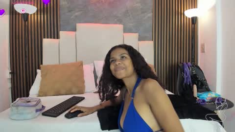 catiusca_reyes_03 online show from February 24, 11:52 am