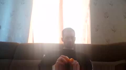 Snapshot of catmen001 chatting on February 19, 12:01 pm catmen001 online show from February 19, 12:01 pm