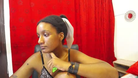 Snapshot of cattleya_hotgirl chatting on January 15, 5:26 pm Cattleya online show from January 15, 5:26 pm