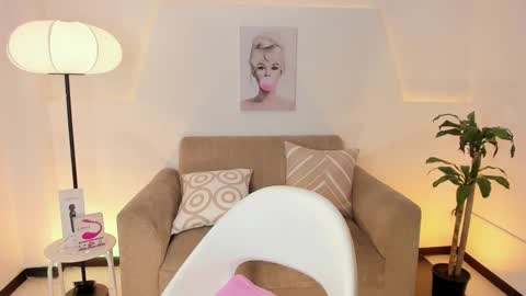 catvalentinee_ online show from January 9, 10:44 pm