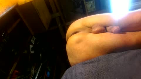 Snapshot of caughtnaked chatting on January 11, 8:54 am caughtnaked online show from January 11, 8:54 am