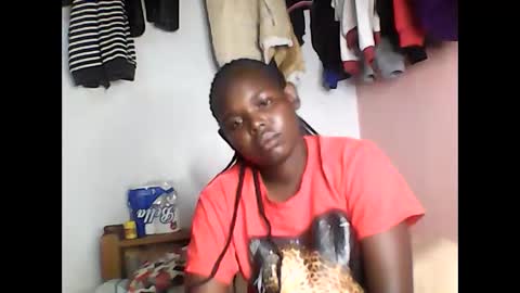 Snapshot of cavy_sweet chatting on April 7, 6:52 pm Mecy online show from April 7, 6:52 pm