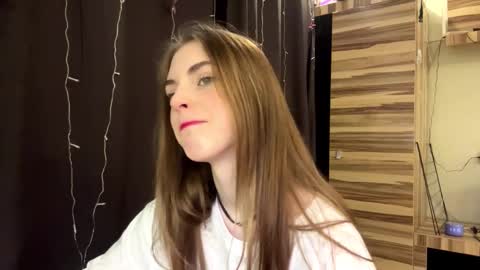 Polly online show from February 28, 8:15 am