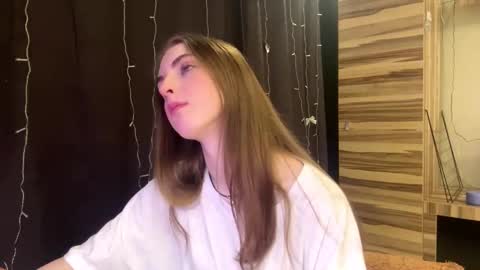 Polly online show from March 3, 8:09 am