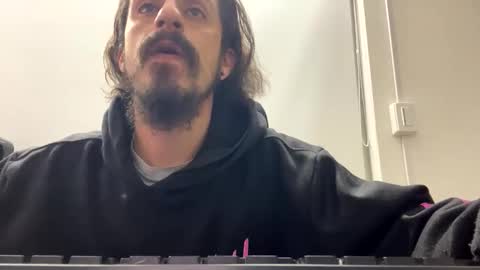 Snapshot of cayu_frensh94 chatting on December 9, 1:07 am cayu_frensh94 online show from December 9, 1:07 am
