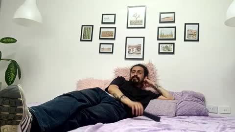 Snapshot of cayu_frensh94 chatting on May 7, 12:49 am cayu_frensh94 online show from May 7, 12:49 am
