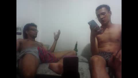 hanging out online show from March 3, 3:19 am