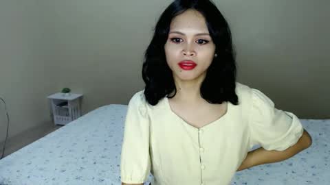 Snapshot of cb_excitment_studios chatting on October 7, 1:30 pm Selena online show from October 7, 1:30 pm