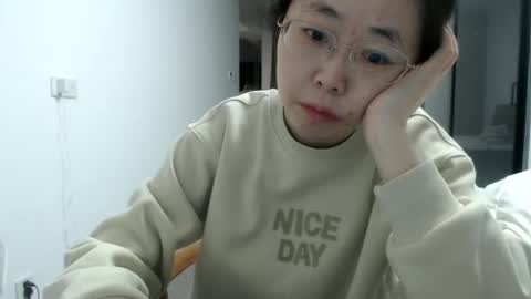 Snapshot of cbz112233 chatting on December 30, 6:38 pm ANNYANNY online show from December 30, 6:38 pm