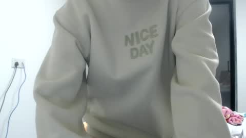 Snapshot of cbz112233 chatting on January 18, 6:43 pm ANNYANNY online show from January 18, 6:43 pm