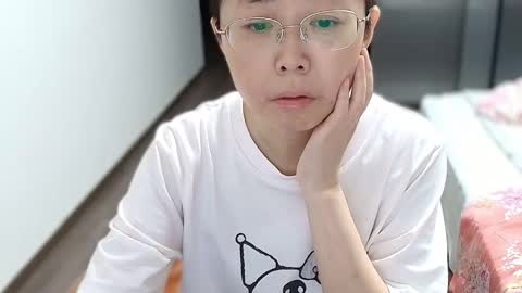 Snapshot of cbz112233 chatting on September 13, 3:01 pm ANNYANNY online show from September 13, 3:01 pm