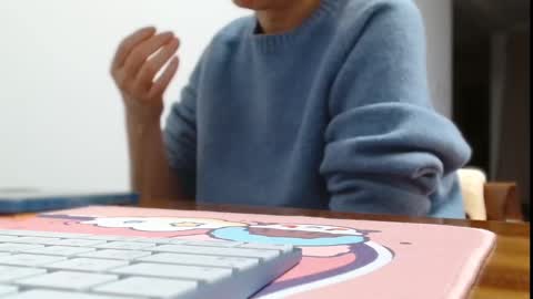 Snapshot of cbz112233 chatting on March 3, 6:25 pm ANNYANNY online show from March 3, 6:25 pm