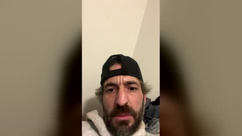 Snapshot of ccbunnybunnycc582128 chatting on February 26, 4:55 am ccbunnybunnycc582128 online show from February 26, 4:55 am