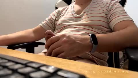 Snapshot of ccmhp1 chatting on November 18, 2:06 am Tomys online show from November 18, 2:06 am