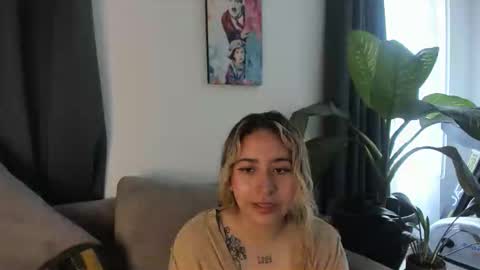 ccuteass online show from February 14, 3:47 pm