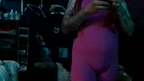 Snapshot of cd_desiree chatting on February 25, 6:25 am Sissy boy online show from February 25, 6:25 am