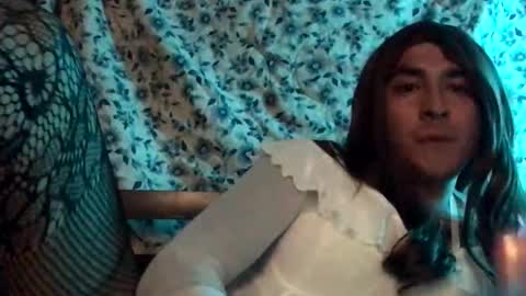 Snapshot of cd_desiree chatting on May 12, 6:21 am Sissy boy online show from May 12, 6:21 am