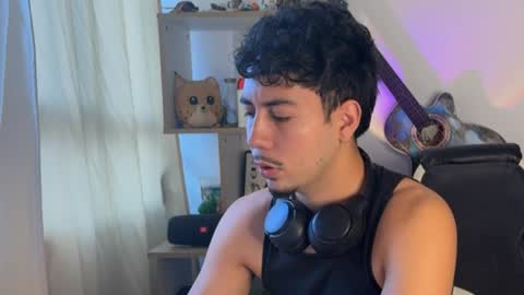 Snapshot of cdcanon chatting on October 12, 9:03 pm Carlos online show from October 12, 9:03 pm