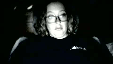 Snapshot of cdutton1997 chatting on June 16, 2:36 am cdutton1997 online show from June 16, 2:36 am