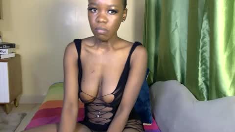 Snapshot of ceepretty chatting on May 29, 10:24 am santana online show from May 29, 10:24 am