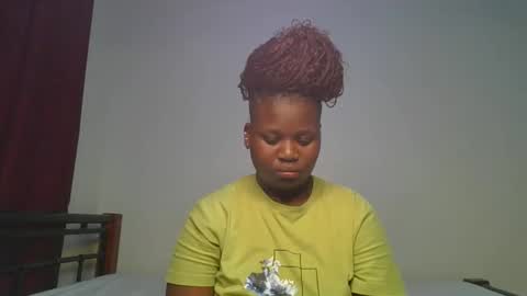 ceepretty25 online show from March 22, 12:14 am