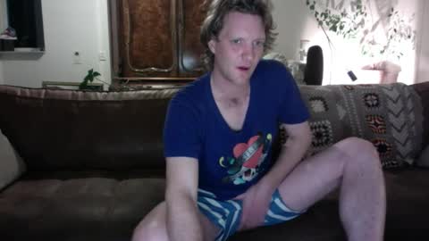 ceezeee online show from December 18, 1:05 am